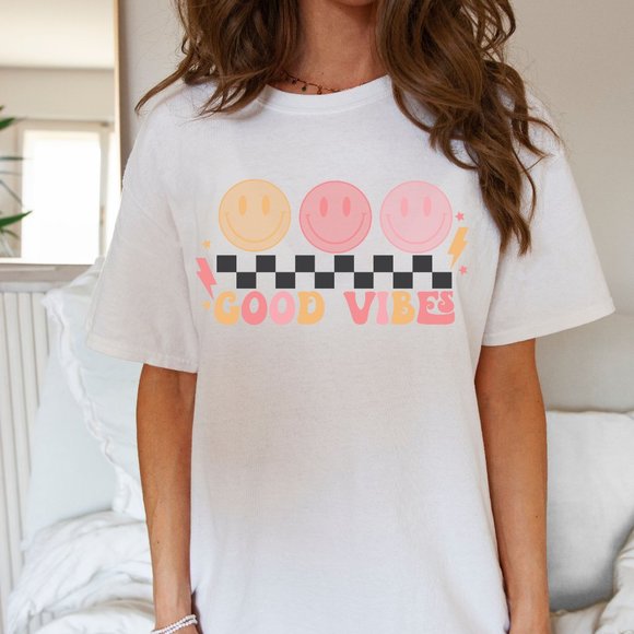 Tops - Good Vibes  T-shirt